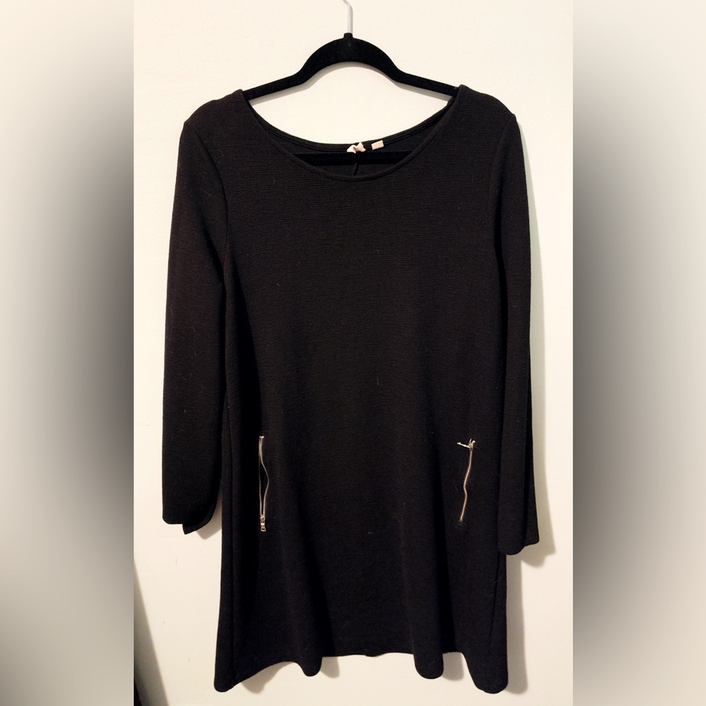 Used Gap black dress. Size L. Rayon Polyester blend